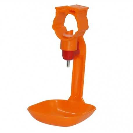 Kŕmidlá a napájačky pre hydinu a králiky Napájací nipel s miskou pre kurčatá, sliepky a prepelice